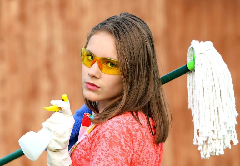 Over ons Professionele stomerijdiensten in Veenendaal met eco-vriendelijke reinigingsmethoden voor delicate stoffen en bedrijfskleding